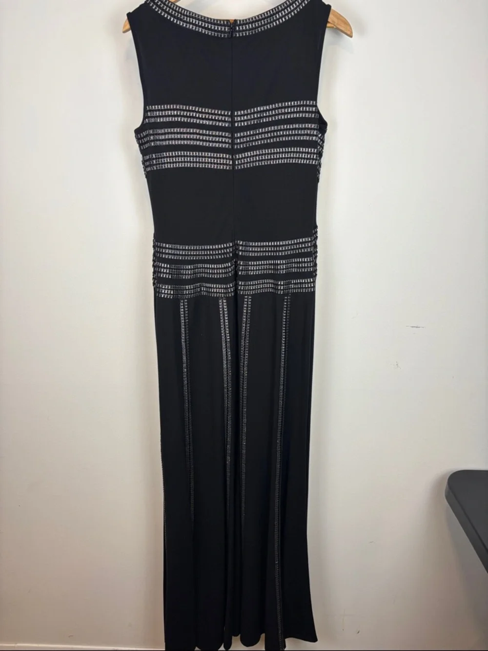 Tadashi Shoji Black Beaded Gown Size L Formal Evening Dress Sleeveless Maxi Gala - Picture 5 of 7